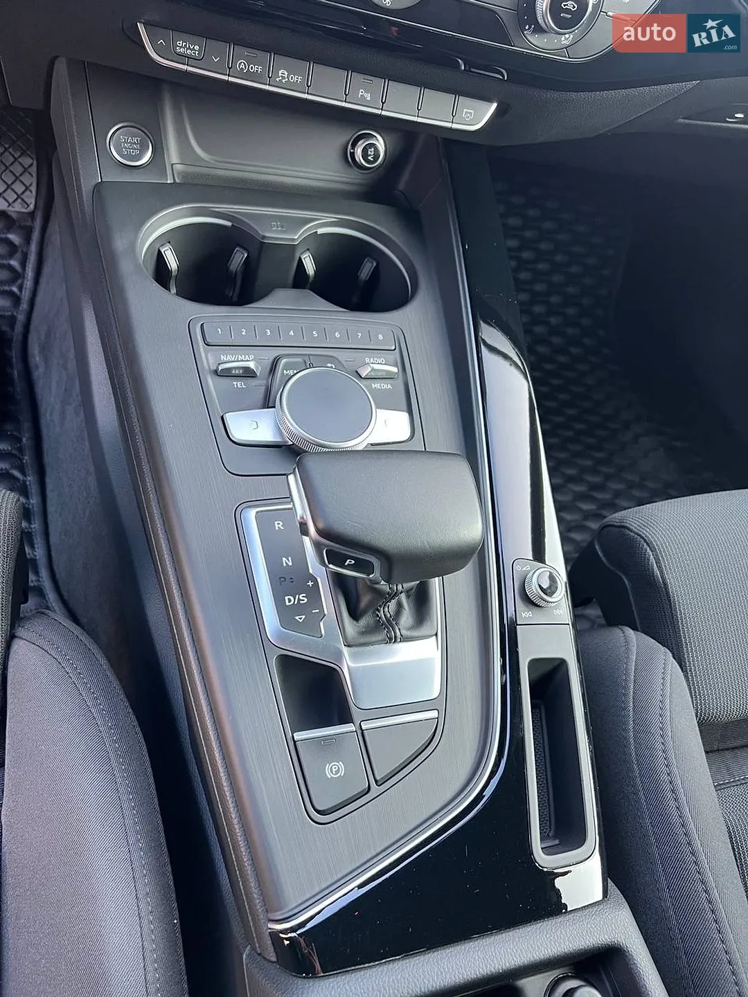2017 Audi A4 - мініатюра 31