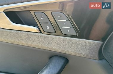 Седан Audi A4 2021 в Львове