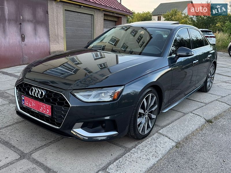 Седан Audi A4 2021 в Львове