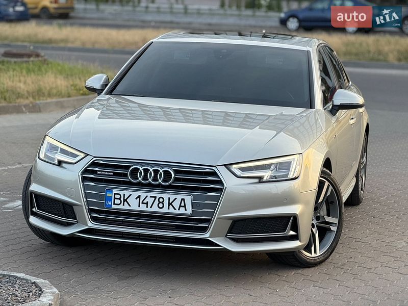 Седан Audi A4 2017 в Львові