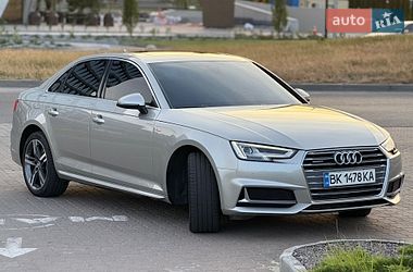 Седан Audi A4 2017 в Львові