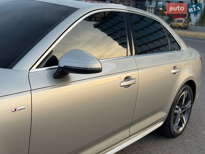 Седан Audi A4 2017 в Львові