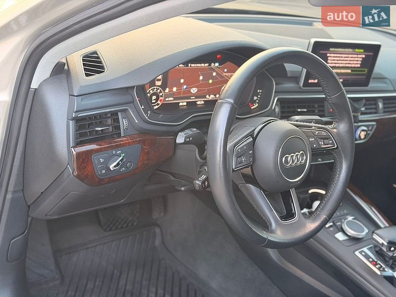 Седан Audi A4 2017 в Львові