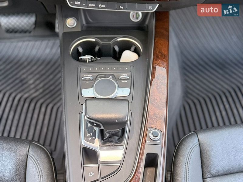 Седан Audi A4 2017 в Львові