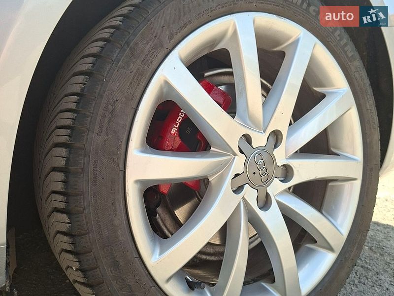Седан Audi A4 2013 в Тернополе