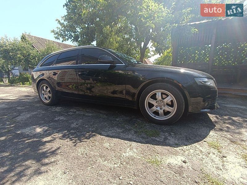 Універсал Audi A4 2009 в Гадячі
