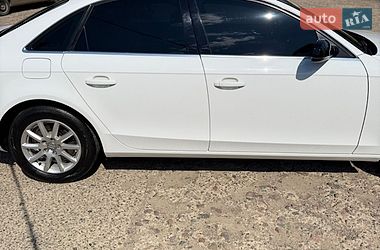 Седан Audi A4 2013 в Кодимі