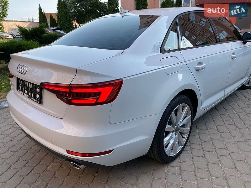 Седан Audi A4 2016 в Луцке