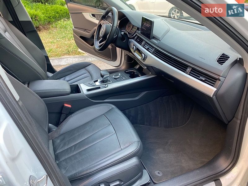 Седан Audi A4 2016 в Луцке