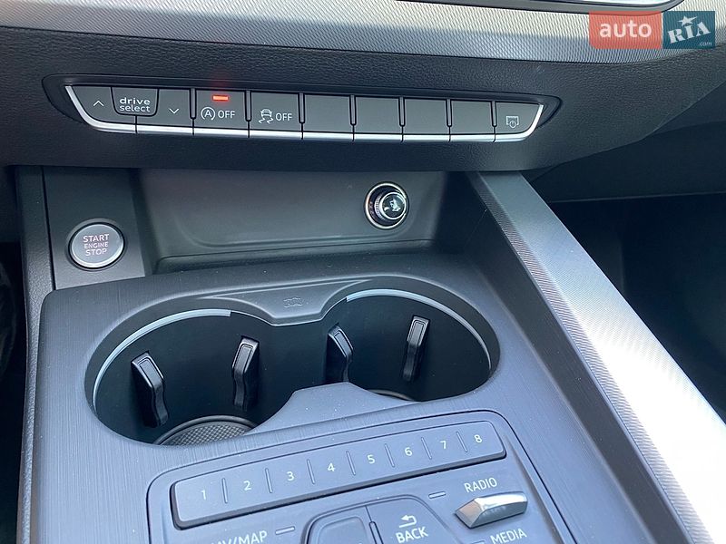 Седан Audi A4 2016 в Луцке