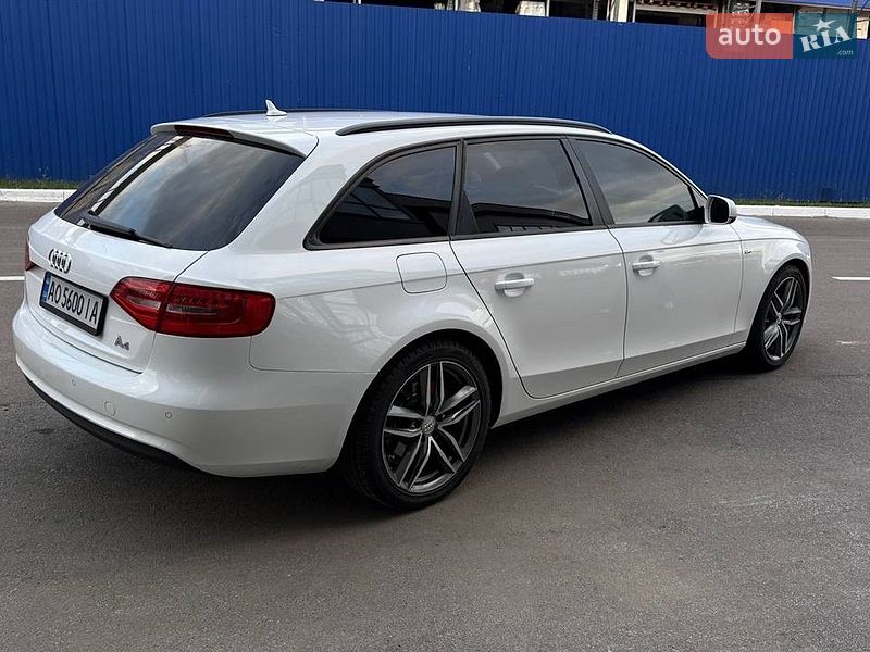 Универсал Audi A4 2013 в Мукачево