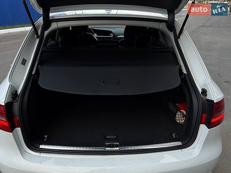 Универсал Audi A4 2013 в Мукачево