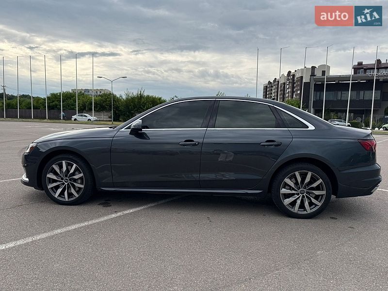 Седан Audi A4 2023 в Киеве