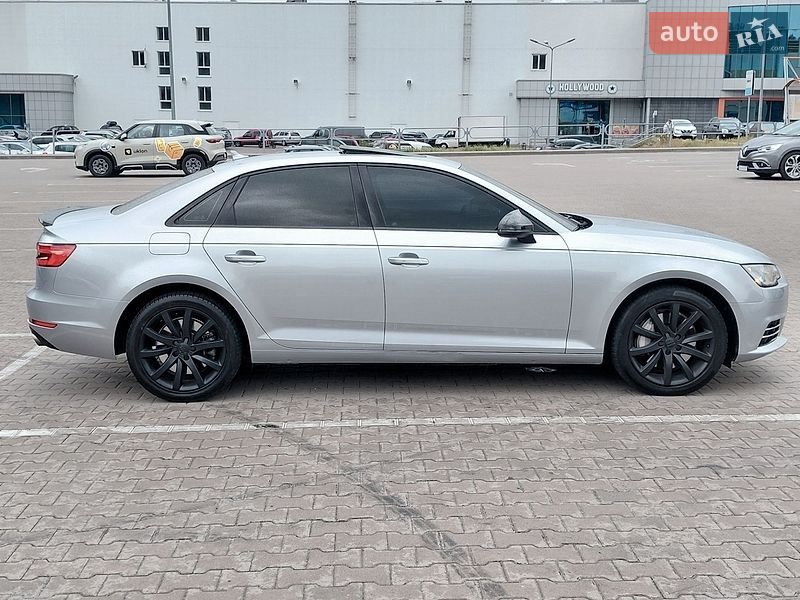 Седан Audi A4 2016 в Чернигове