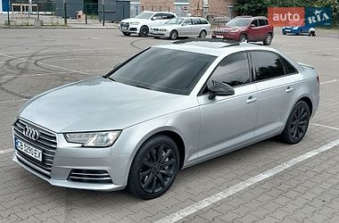 Седан Audi A4 2016 в Чернигове
