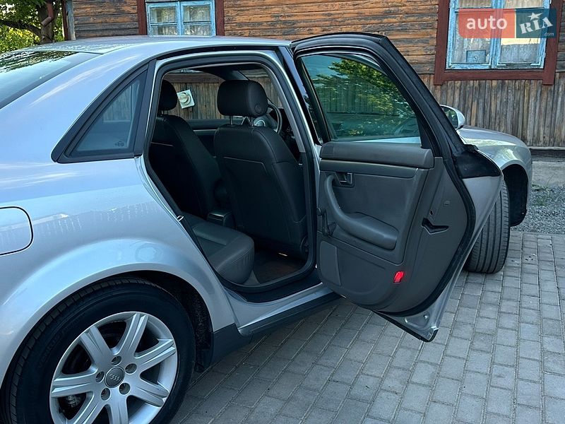 Седан Audi A4 2002 в Сарнах