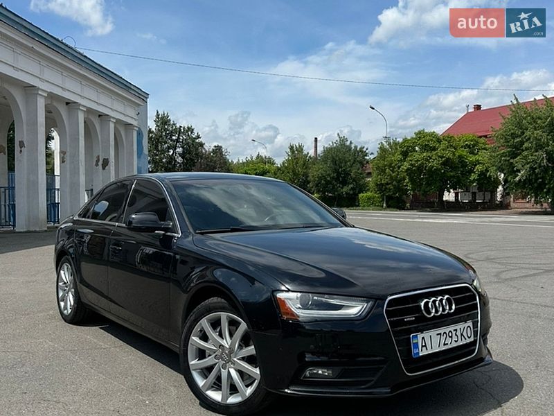 Седан Audi A4 2012 в Ужгороде