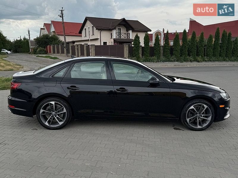 Седан Audi A4 2019 в Хмельницком
