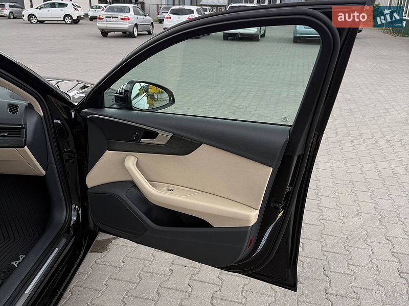 Седан Audi A4 2019 в Хмельницком