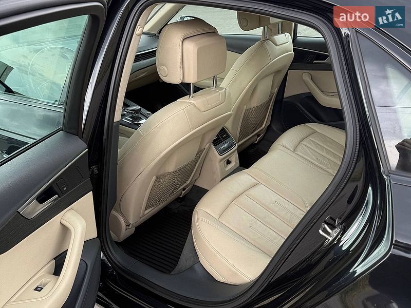 Седан Audi A4 2019 в Хмельницком