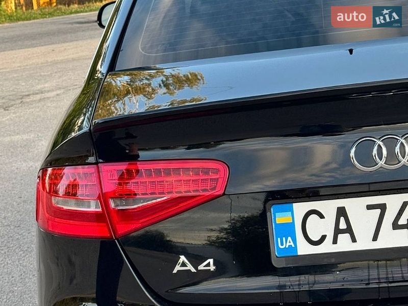 Седан Audi A4 2015 в Богуславе