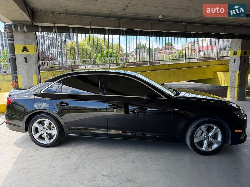 Седан Audi A4 2019 в Львове