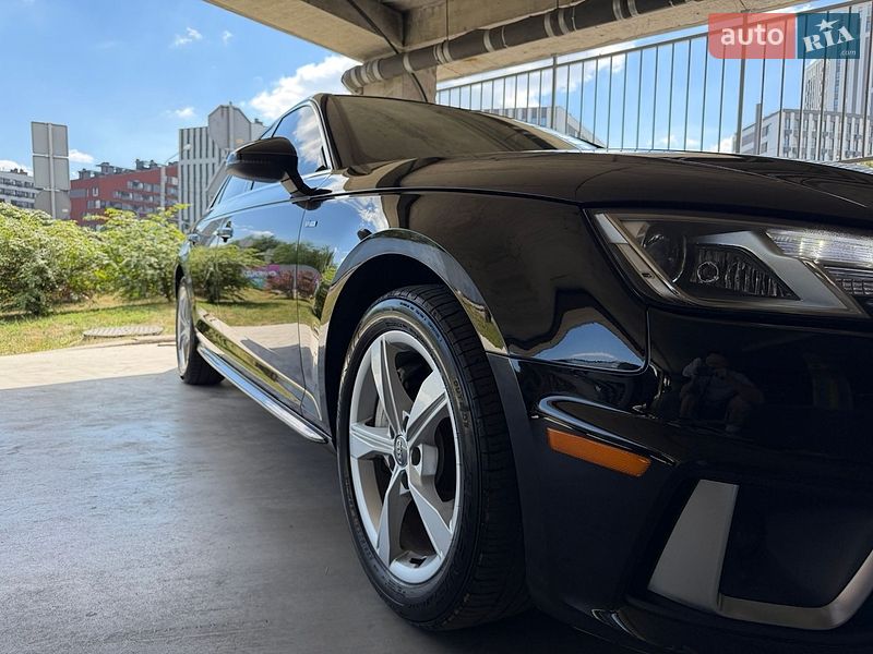 Седан Audi A4 2019 в Львове