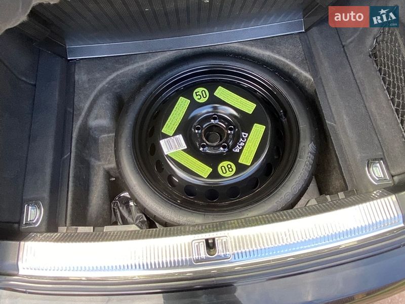 Универсал Audi A4 2013 в Комарному