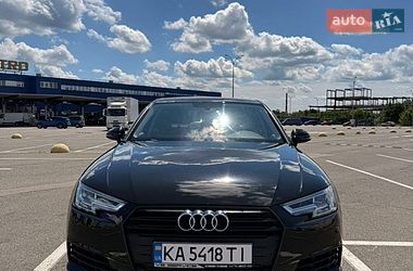 Седан Audi A4 2018 в Киеве