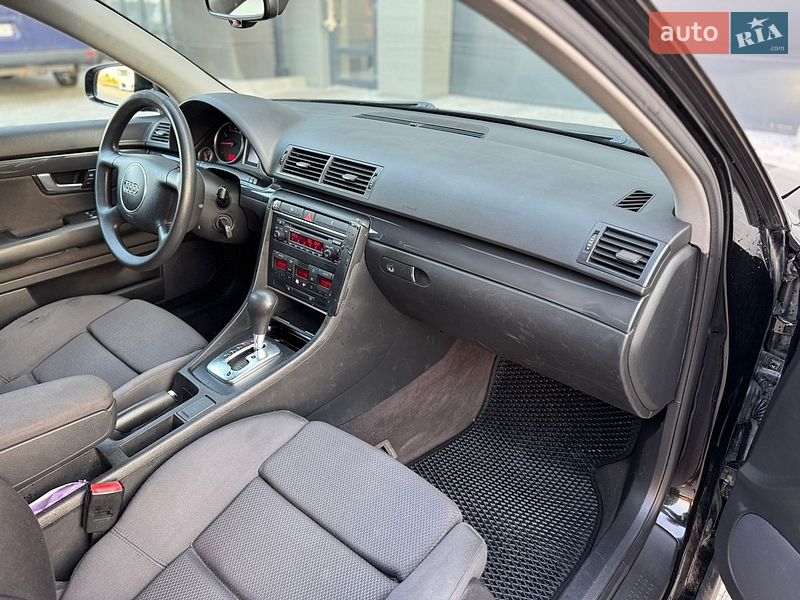 Универсал Audi A4 2003 в Сарнах