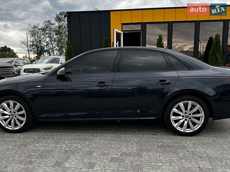 Седан Audi A4 2018 в Івано-Франківську