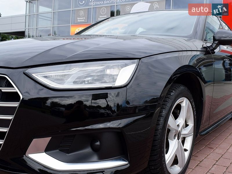 Седан Audi A4 2021 в Житомирі