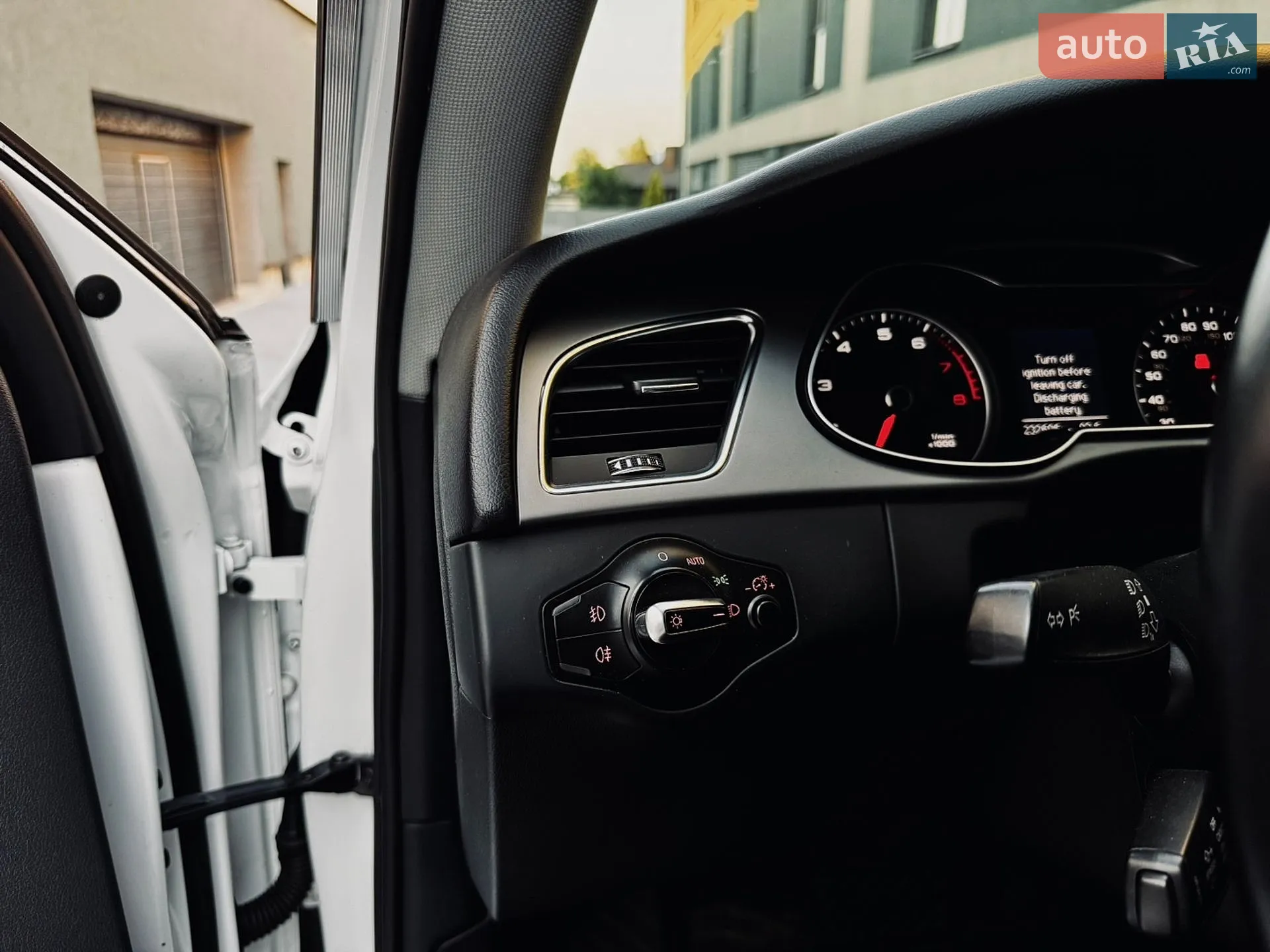 2012 Audi A4 - мініатюра 18