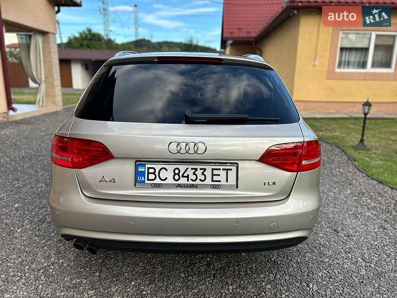 Універсал Audi A4 2012 в Мукачевому