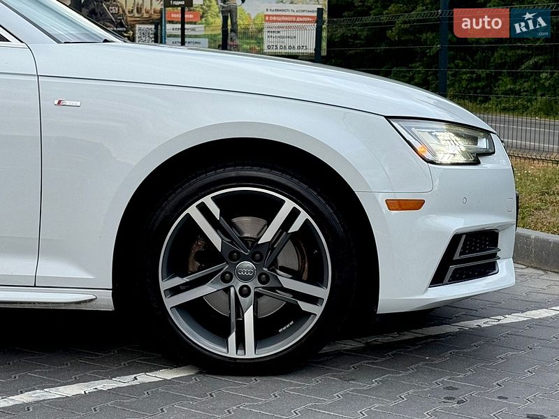 Седан Audi A4 2017 в Ужгороде
