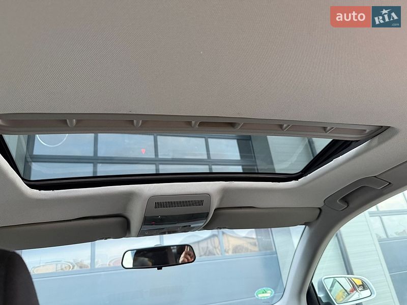 Седан Audi A4 2002 в Сарнах