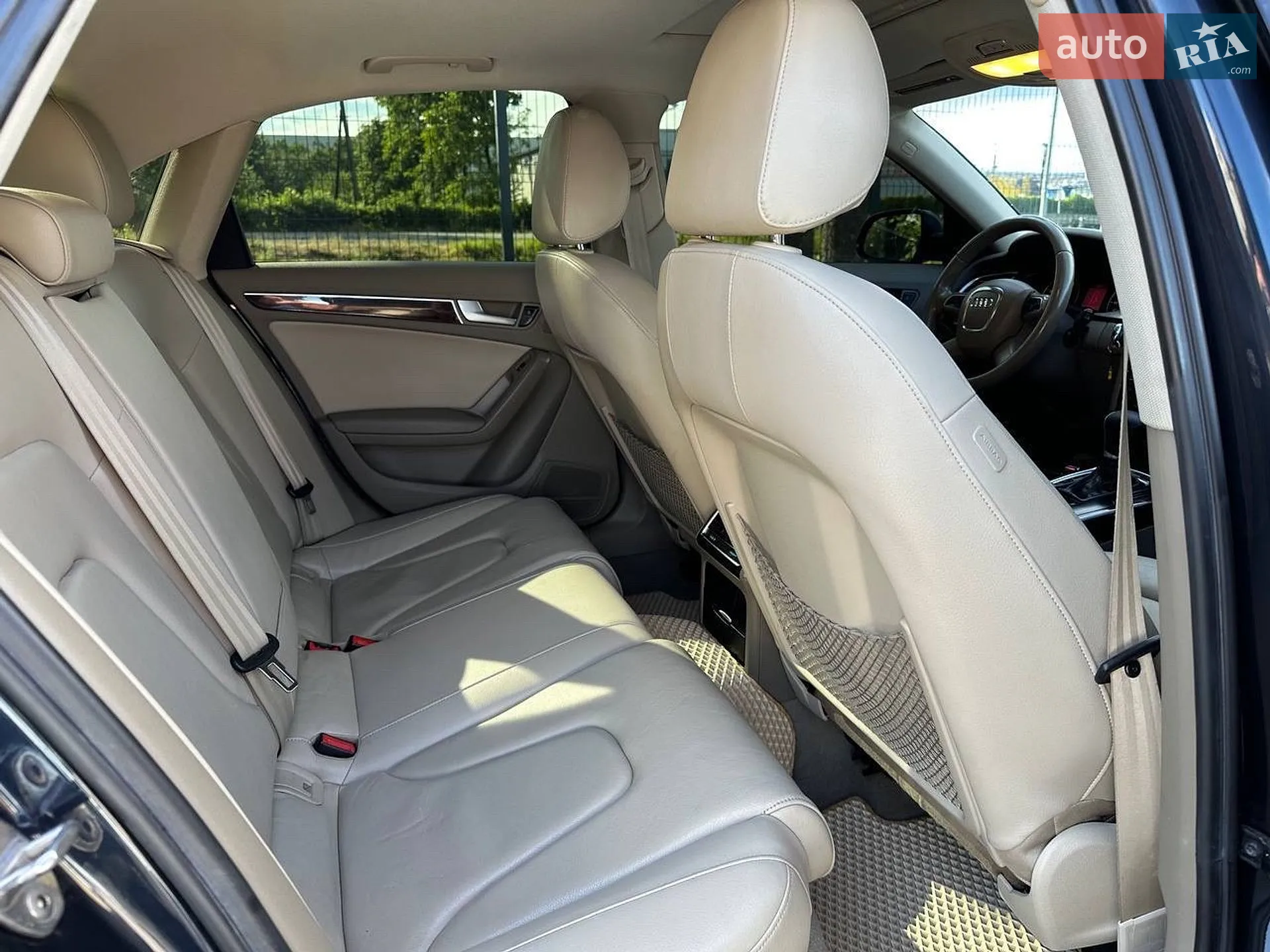 2012 Audi A4 - мініатюра 30