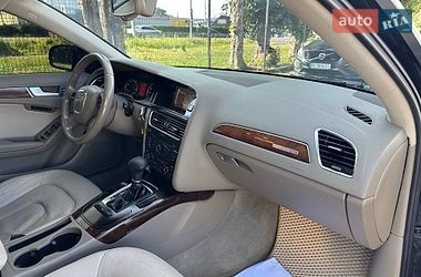 Седан Audi A4 2012 в Стрию