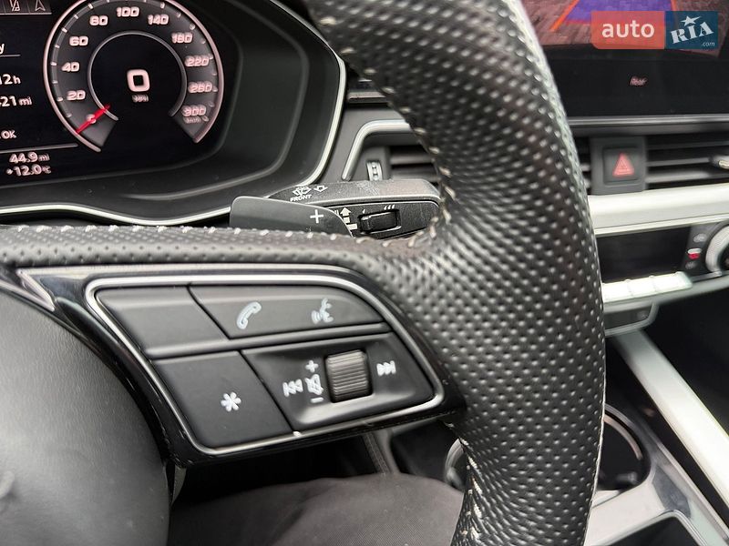 Седан Audi A4 2020 в Львове
