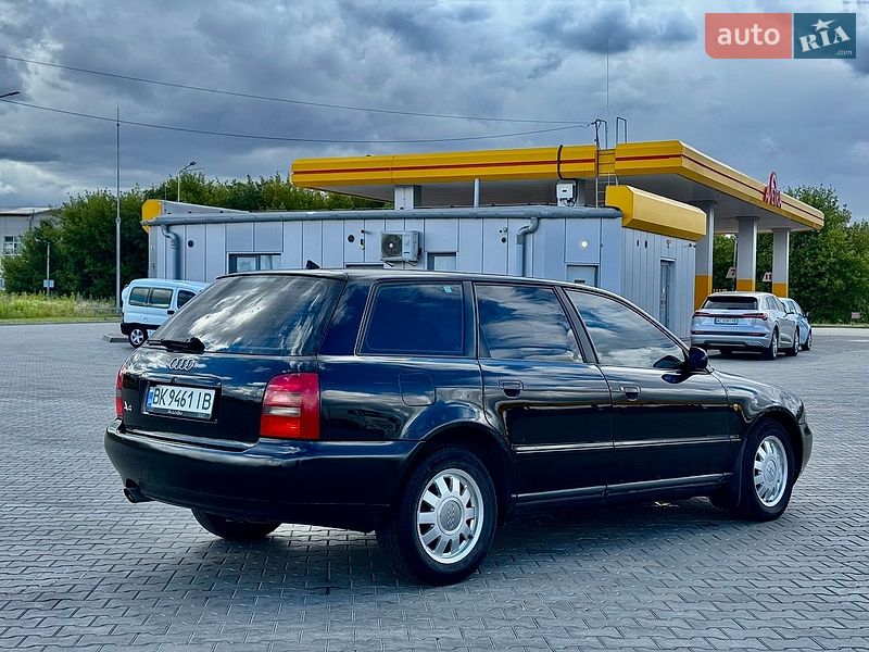 Універсал Audi A4 1998 в Луцьку