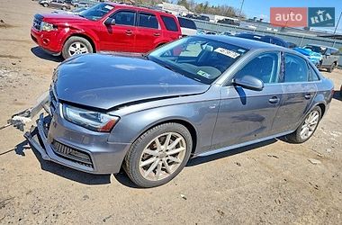Седан Audi A4 2014 в Львове