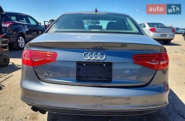 Седан Audi A4 2014 в Львове