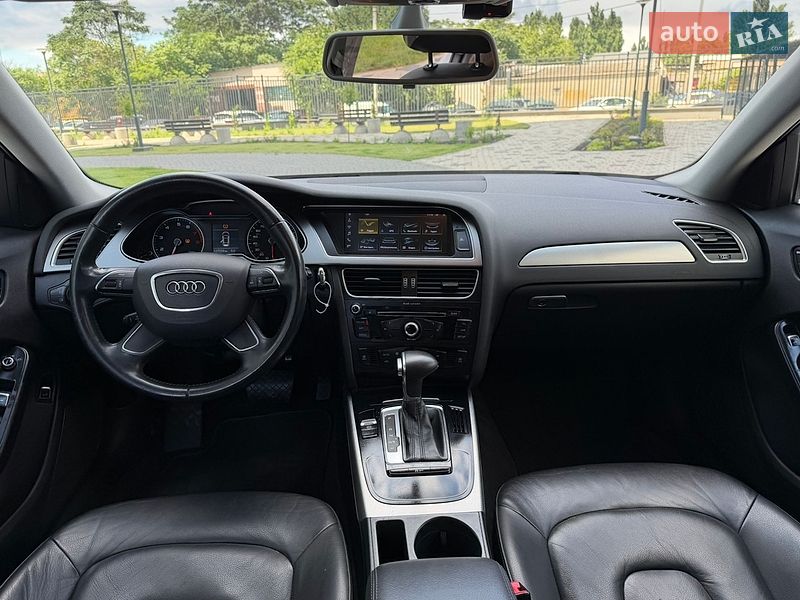 Седан Audi A4 2014 в Одессе