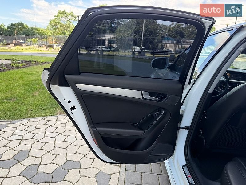 Седан Audi A4 2014 в Одессе