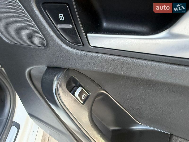 Седан Audi A4 2014 в Одессе
