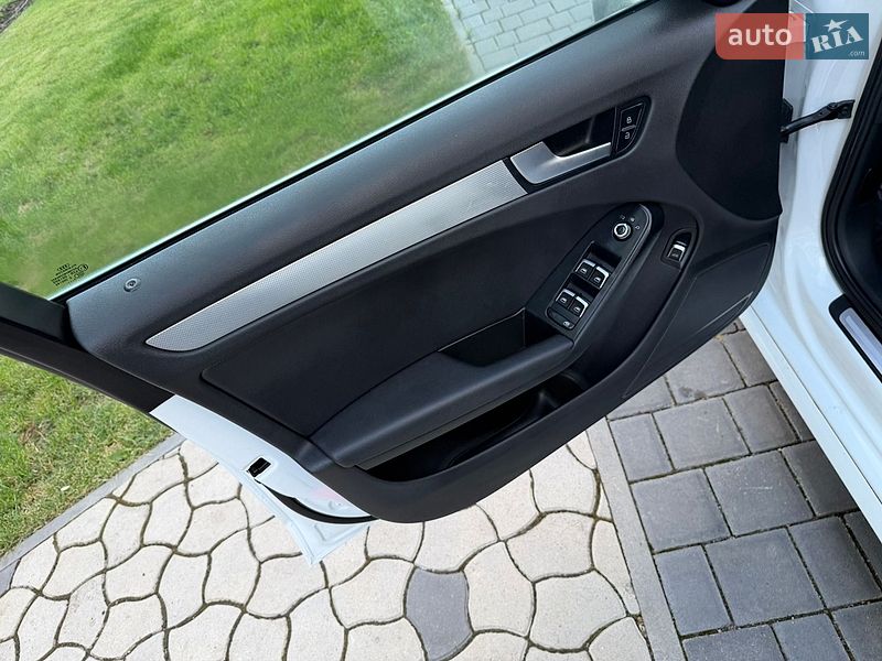 Седан Audi A4 2014 в Одессе