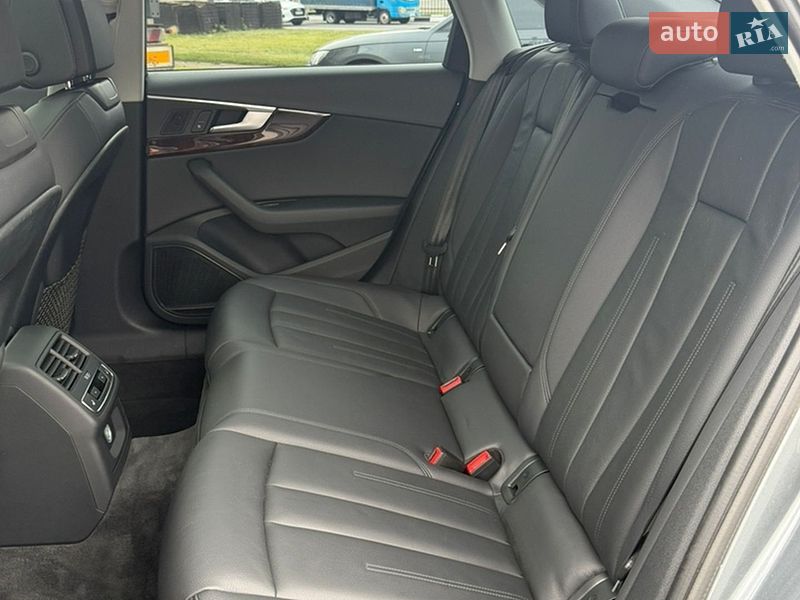 Седан Audi A4 2017 в Харкові