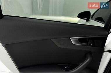 Седан Audi A4 2020 в Одесі