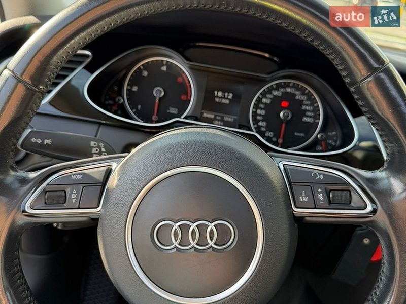Седан Audi A4 2014 в Киеве
