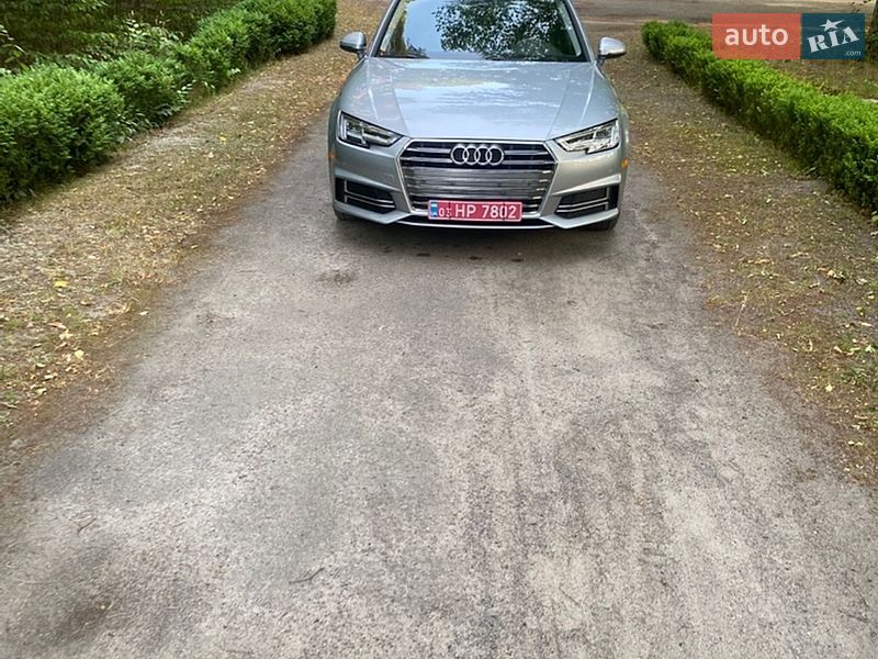 Седан Audi A4 2018 в Дубно